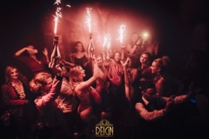 Reign-Showclub-London_6